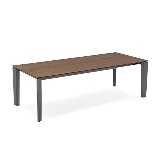 ユキコCalligaris Delta Extending Table Delta: Table with extendable rectangular top and metal legs