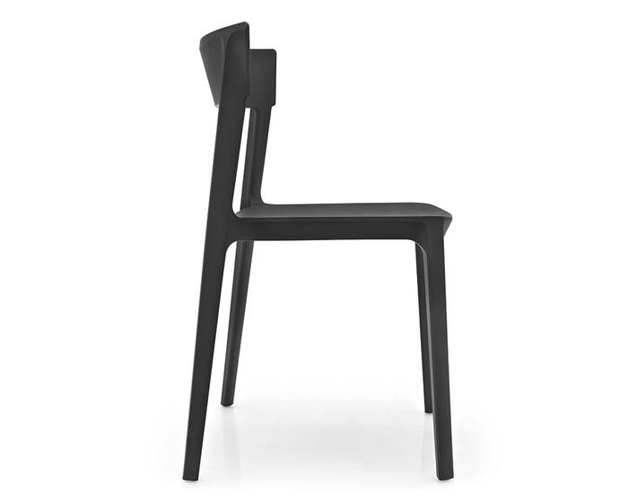 Skin: Stackable plastic chair with open back | Calligaris Toronto