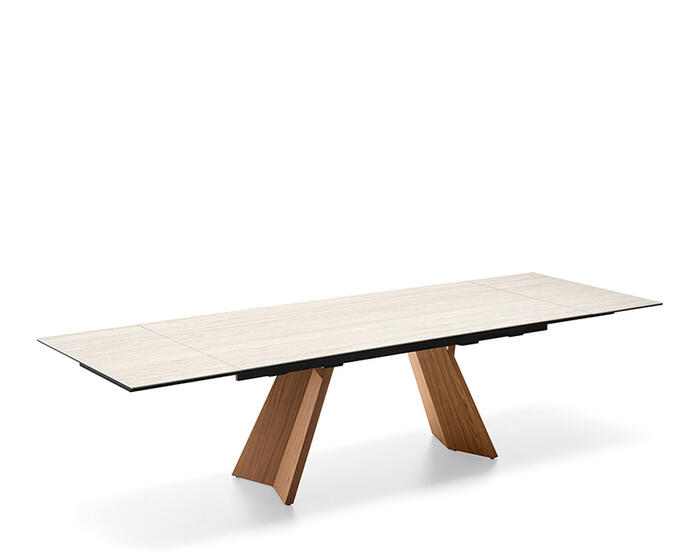 Icaro: Table with extendable rectangular top and wooden base
