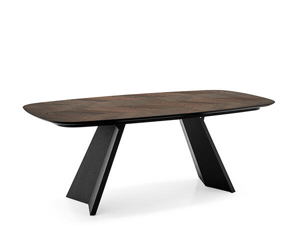 Icaro: Wooden elliptical table | Calligaris Toronto Store