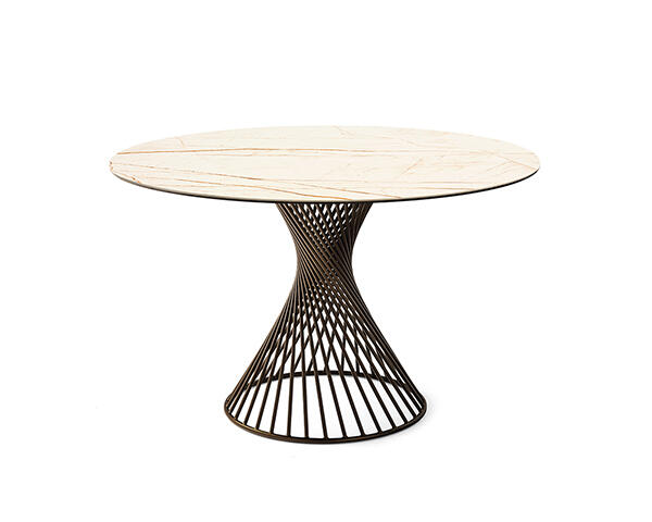 Vortex: Table with round top and central metal base | Calligaris