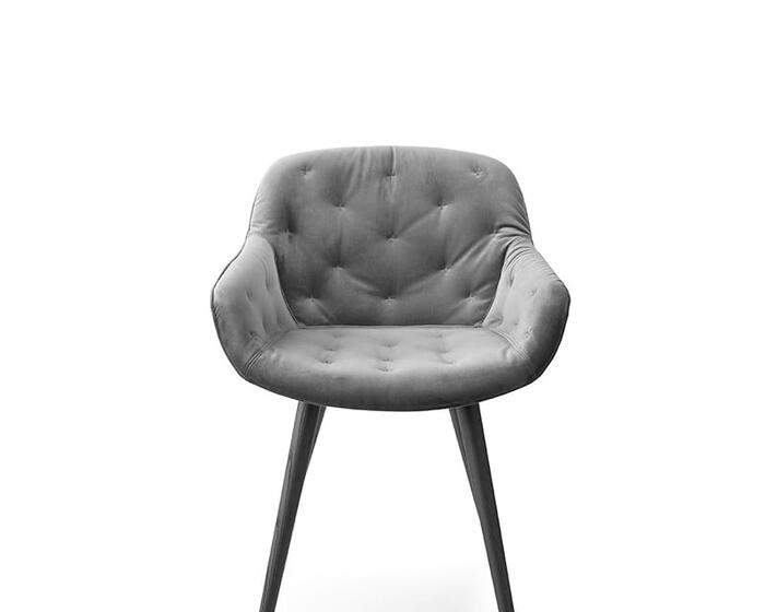 Igloo: Armchair with plush seat and wooden legs | Calligaris