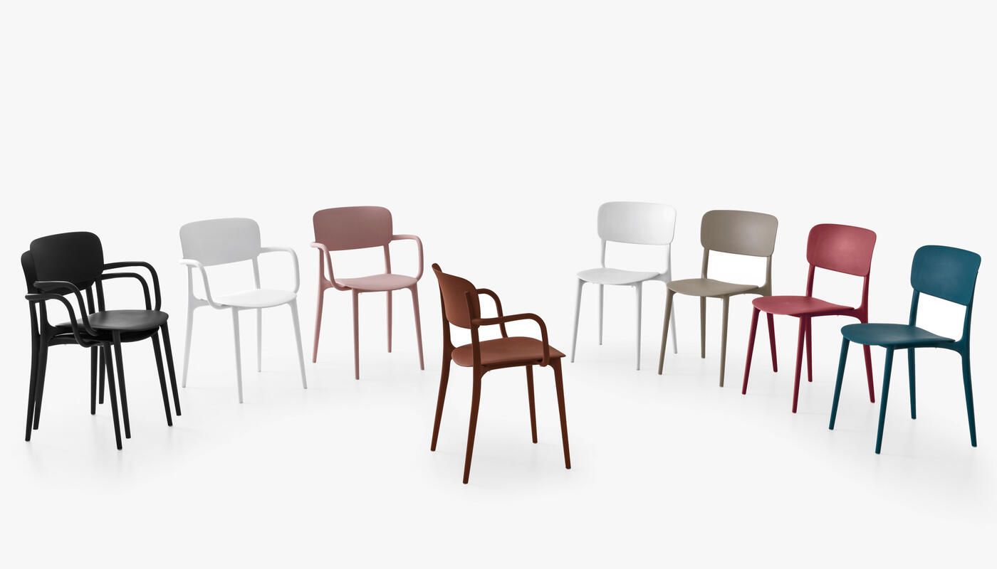 Liberty: Stackable plastic chair for outdoor | Calligaris