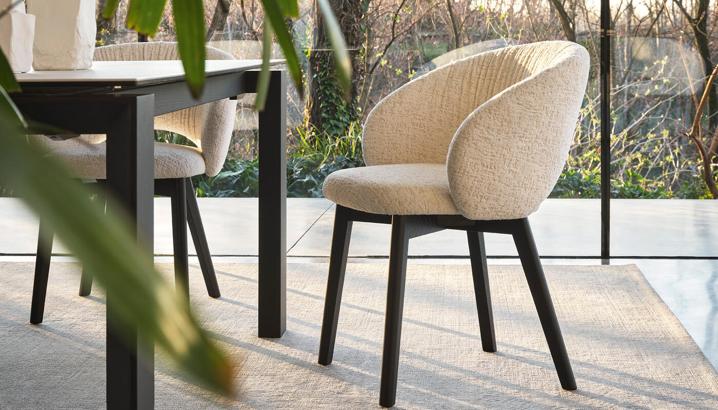 Anime: Padded armchair with wooden legs | Calligaris Toronto Store